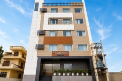 Collection O Guru Nanak Dev University Amritsar Formerly Hotel Tashi, Amritsar