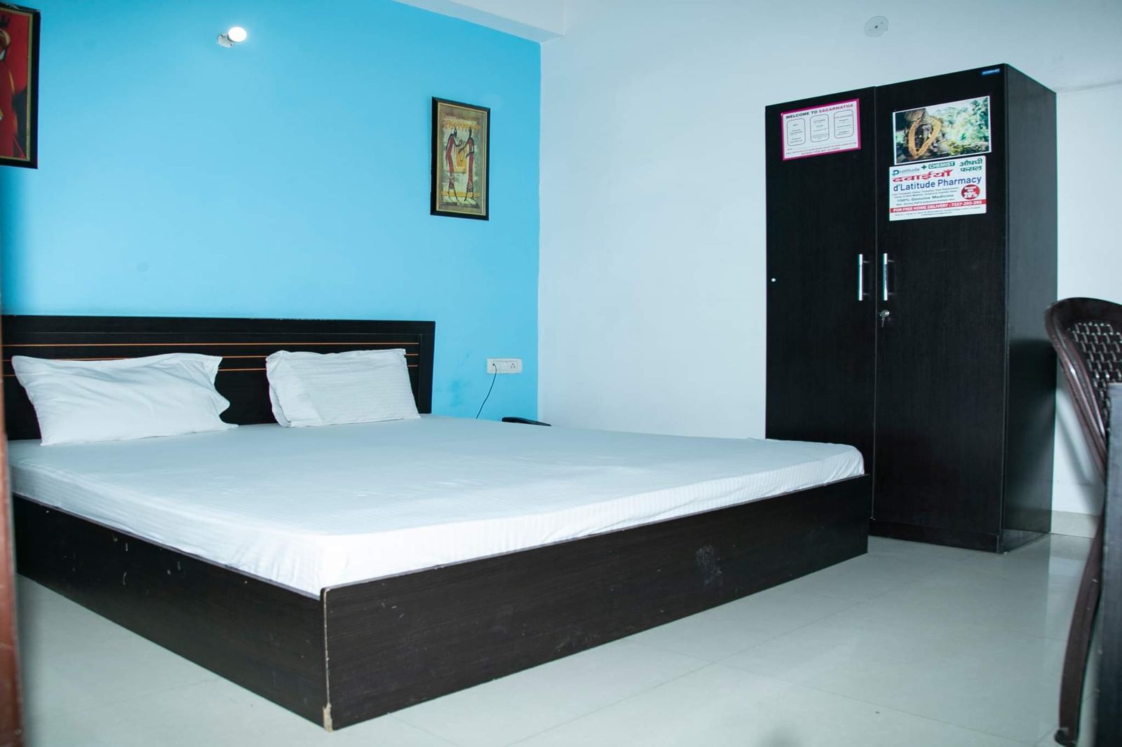 Comfort Residency - Medanta The Medicity - Tap to explore photos