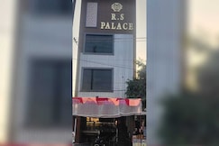 Hotel O RS PALACE, Jhansi