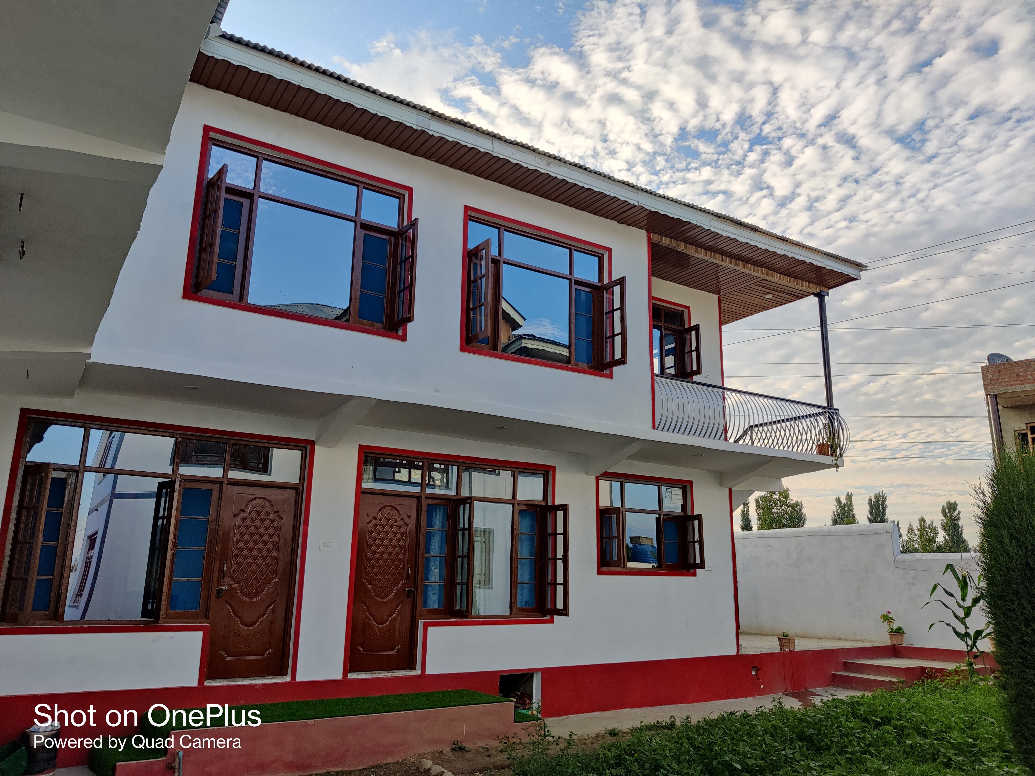 Kashmir Homestay - Tap to explore photos