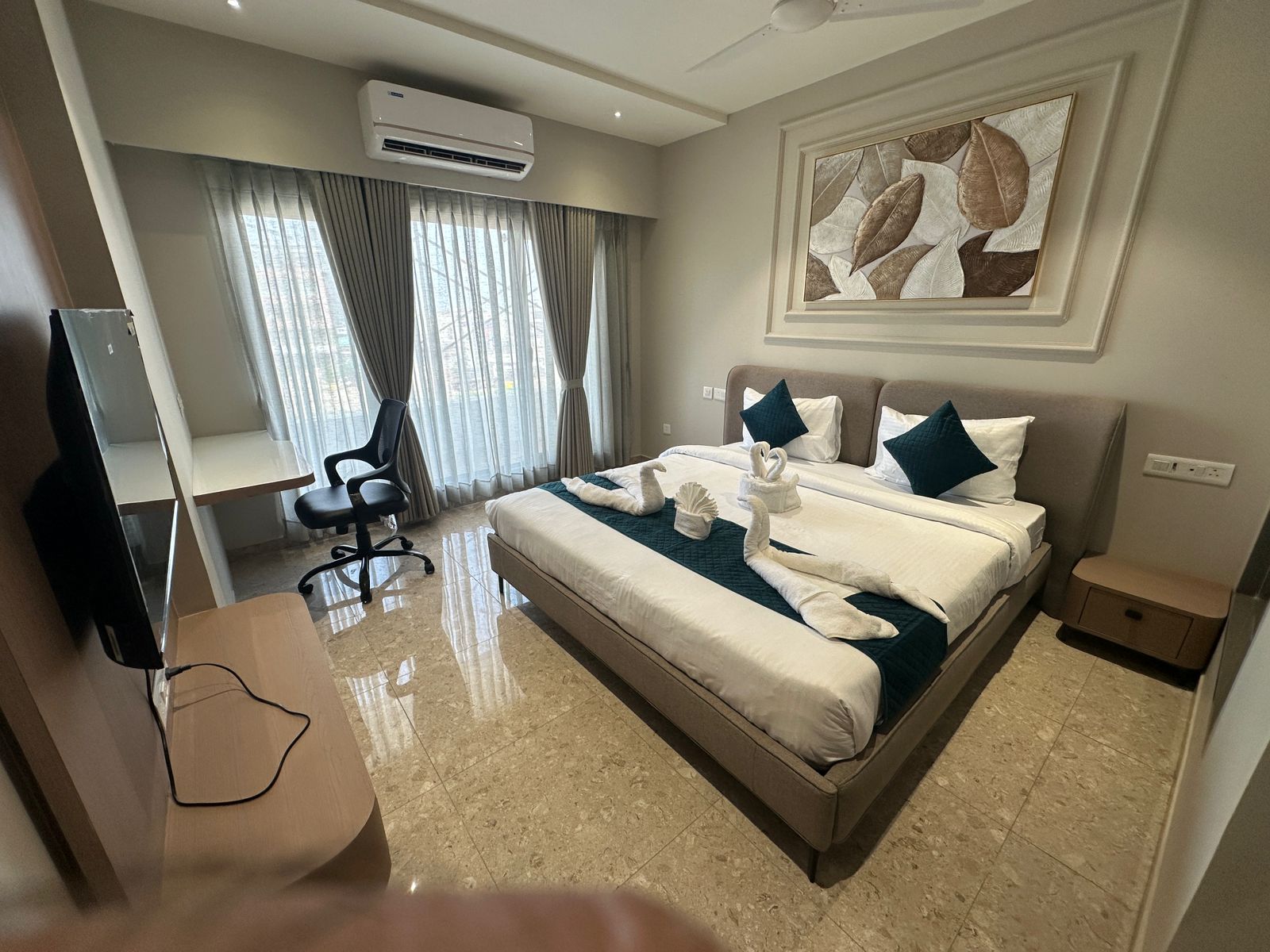 Fun Hotels Jamnagar - Tap to explore photos