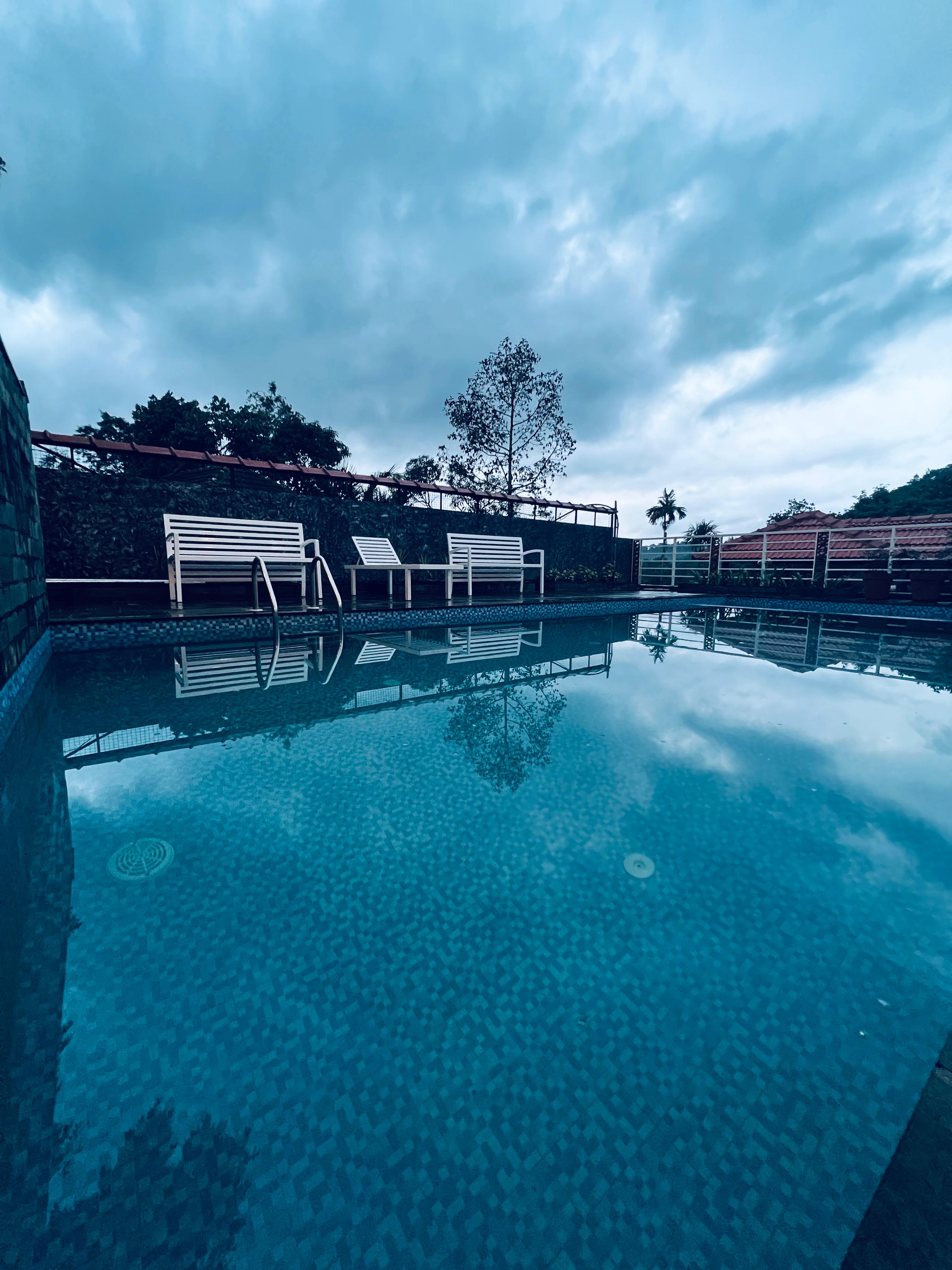 Grandwish Premium Pool Villa - Tap to explore photos
