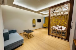 Richas home Blue Sapphire