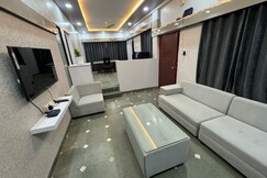 Leela homestay- Tulip-Two bhk luxury appartment, Indore