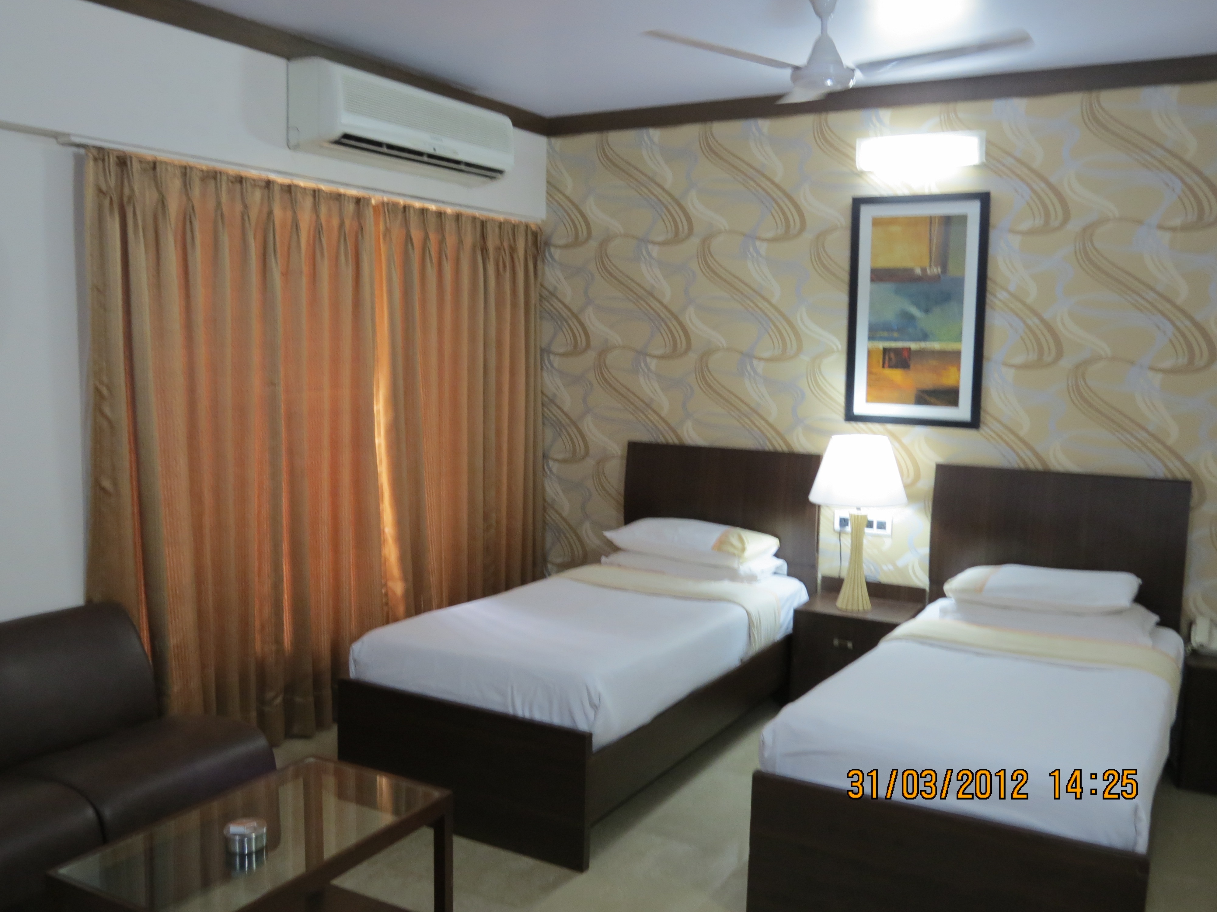 Hotel Jyoti Dwelling - Tap to explore photos