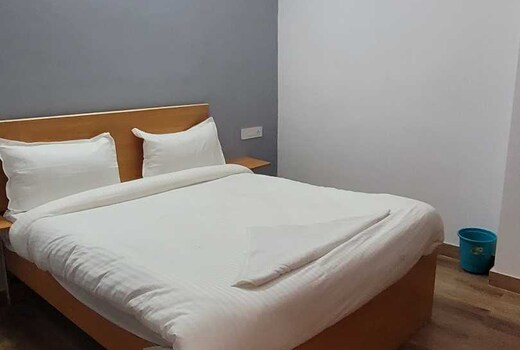 Hotel O Shine Hotel