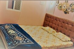 senik inn home stay, Ujjain
