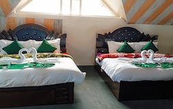 King Twin Family Bedroom