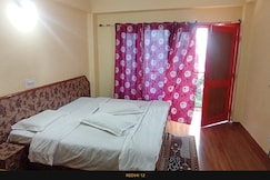 Hotel hill view patnitop guest house, Udhampur