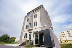 FabHotel Sree Laveeza, Hyderabad