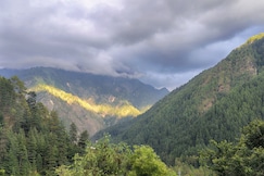 Outlaw Cafe Kasol, Kasol