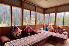 The Hidden Cabins, Jibhi