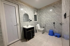 Skyvale Nainital 4BHK Mountain View Villa, Nainital