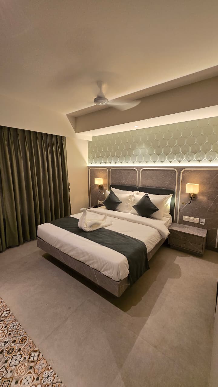 Deluxe Double with bathtub 1