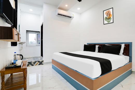 Hotel O LAHARI LUXURY ROOMS