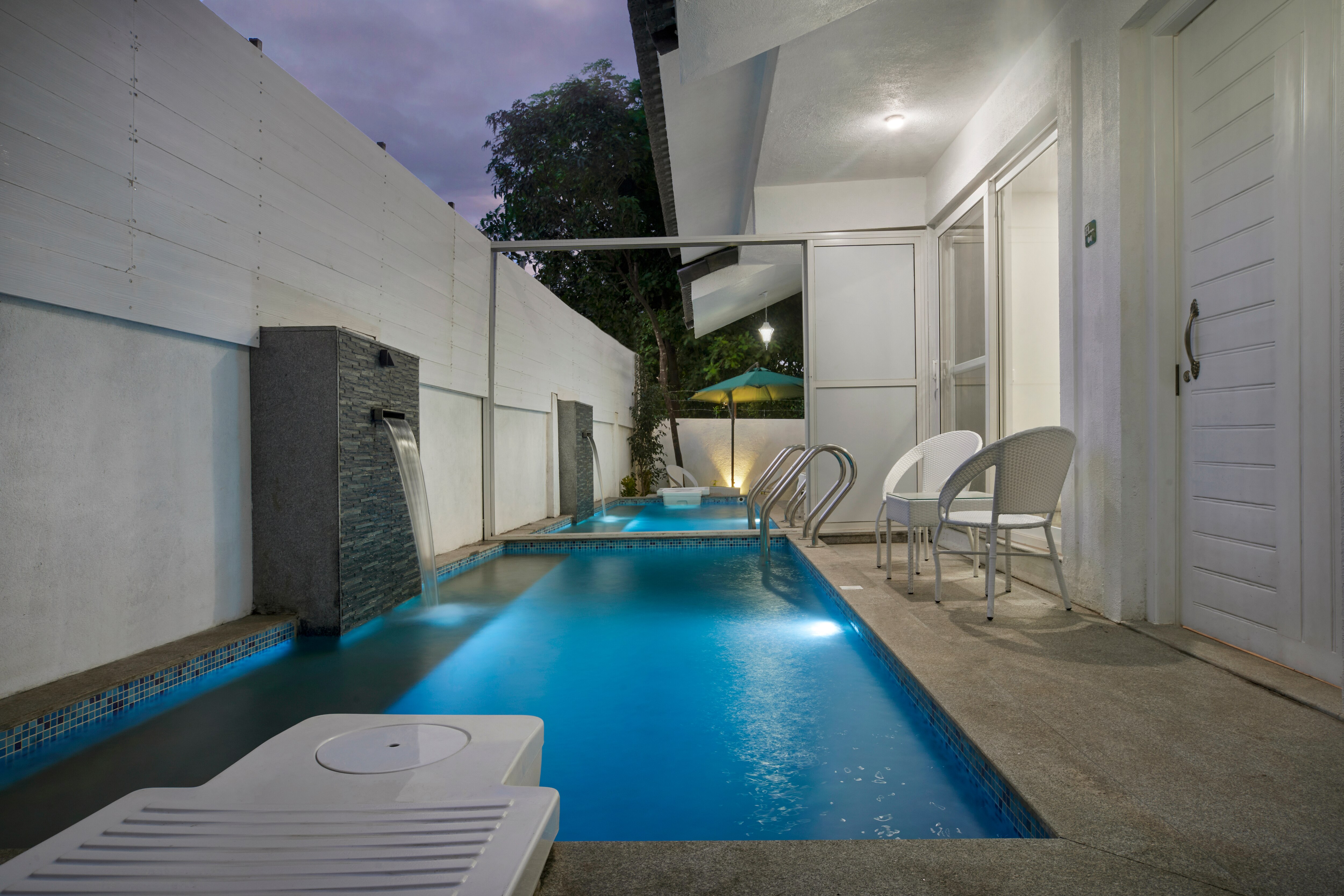 Elora Luxury Villa - Tap to explore photos