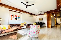 BluO Modern 3 BHK M Block Balcony Lift Parking, Delhi