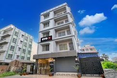 SPOT ON Supreme Suites, Kolkata