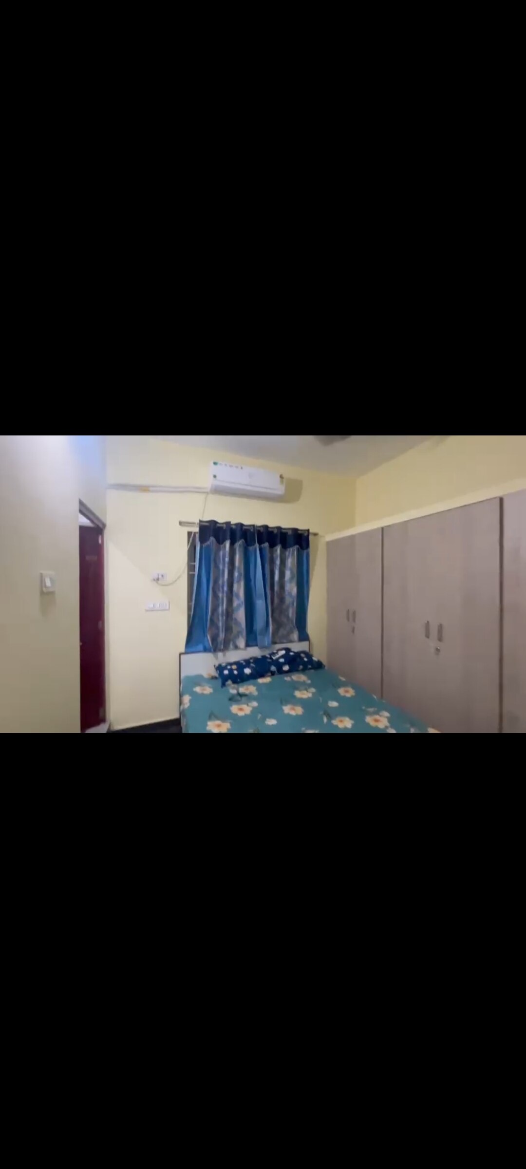 Santhoshini guest house - Tap to explore photos