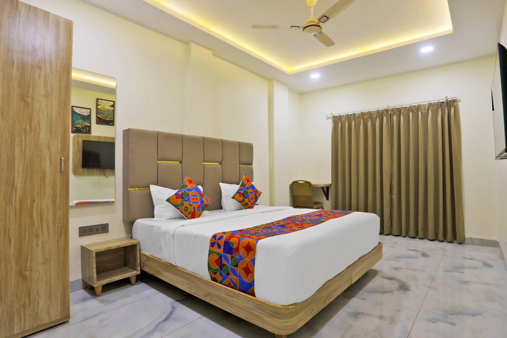 FabHotel Gaurav Inn - Tap to explore photos