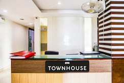Townhouse RELAX SUITS A BOUTIQUE HOTEL VASUNDHARA, Ghaziabad