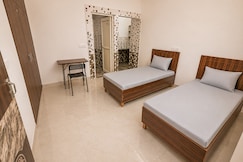 Z Express Strive, Near Max Multi Speciality, Noida