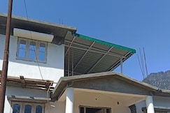 Andhra Glacier Homestay Gogina by StayApart, Kausani