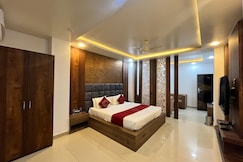 Crescent International Hotel, Kohima