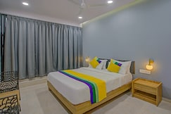 Hotel Natasha, Surat