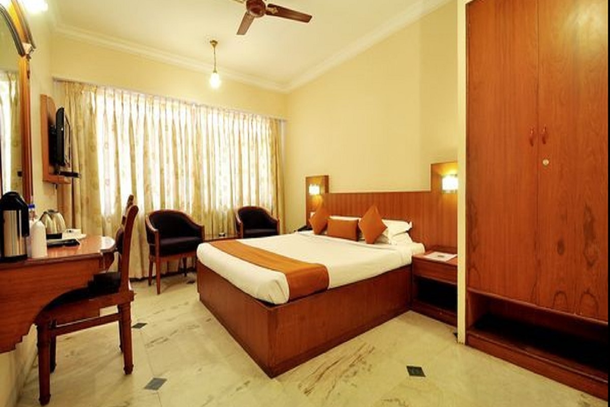 Hotel Maurya Palace  - Tap to explore photos