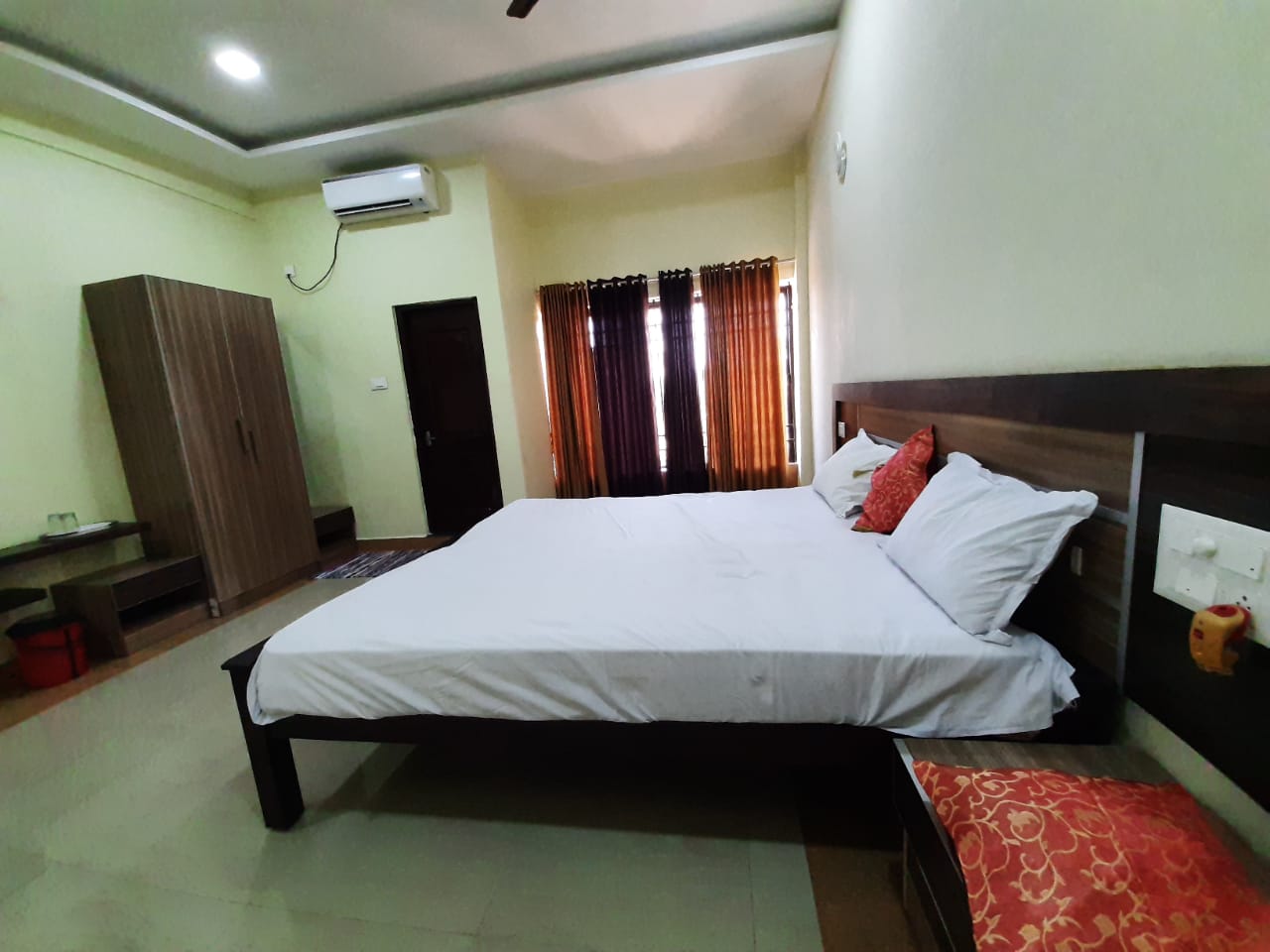 Naaz Apartments - Tap to explore photos