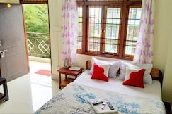 Hotel Pine Leaf | 100 M from MG Marg, Gangtok