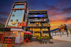 FabHotel Om Sai, Pune