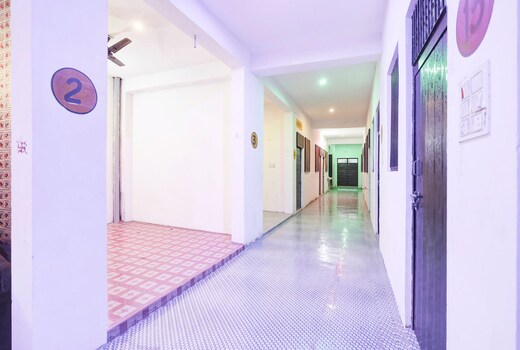 Hotel O D.K. PALACE HOTEL & ROOMS