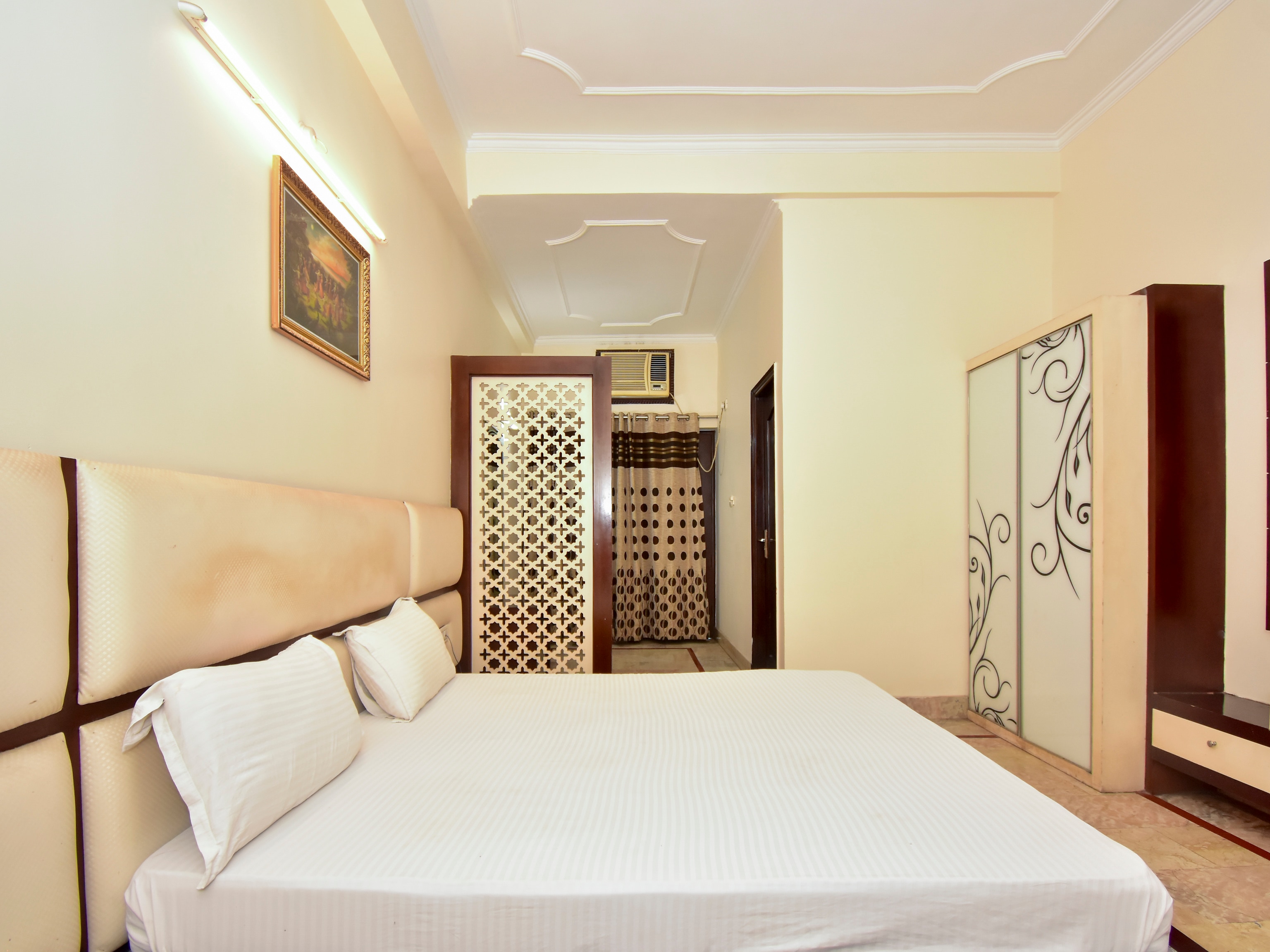Hotel Basera vrindavan - Tap to explore photos