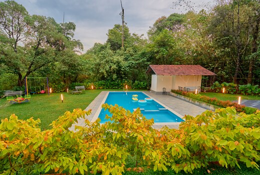 Glen Castle Pool Villa Vagamon by VOYE HOMES