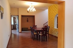 The StonePine @Kodaikanal by ebr, Kodaikanal