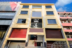 Super Collection O Vikas Nagar Post Office Formerly Metro Club and Guest House, Lucknow