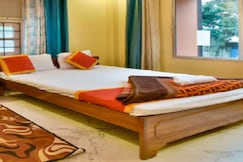 Paul paying guest, Siliguri