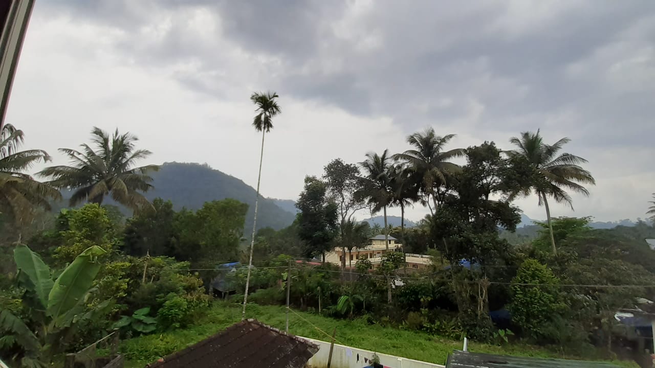 Himadri Munnar Holidays - Tap to explore photos