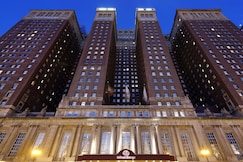 Hilton Chicago- Michigan Ave Cultural Mile, Chicago