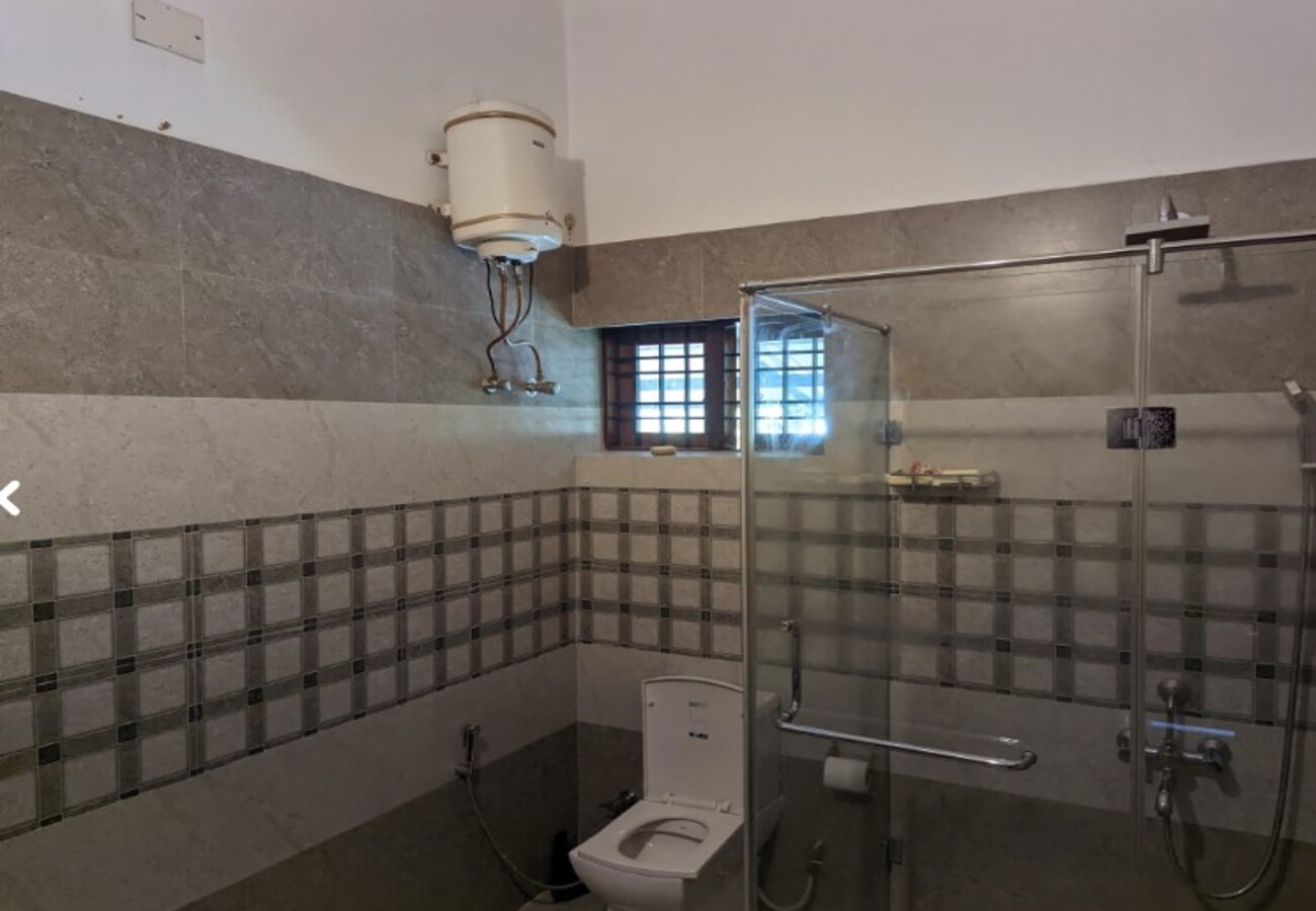 Pazhayampallil Rejoice Homestay - Tap to explore photos