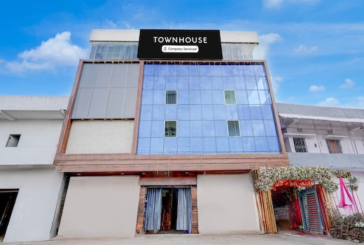 Townhouse Zero Mile Metro Station Patna Formerly The King Hotel and Banquet