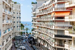 Harmony with private terrace - near Croisette, Nice