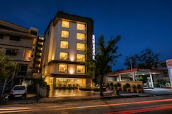 Hotel Scenaria, Kadi