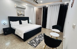 Balcony Room