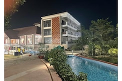 The Village Lake Resort, Varanasi