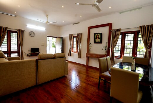 Cloud 9 Homestay