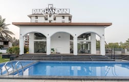 Swimming Pool 1