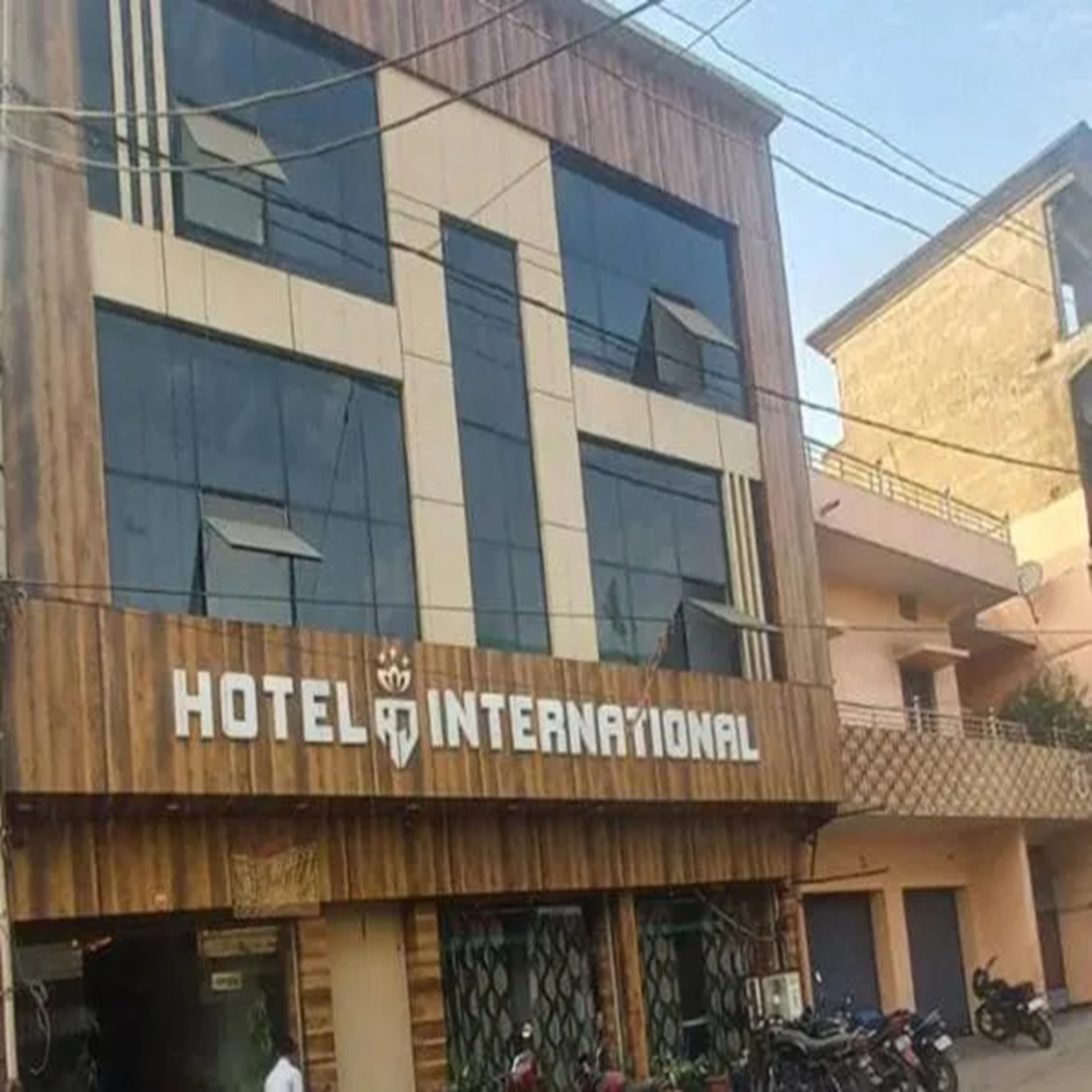 HOTEL R.J. INTERNATIONAL - Tap to explore photos